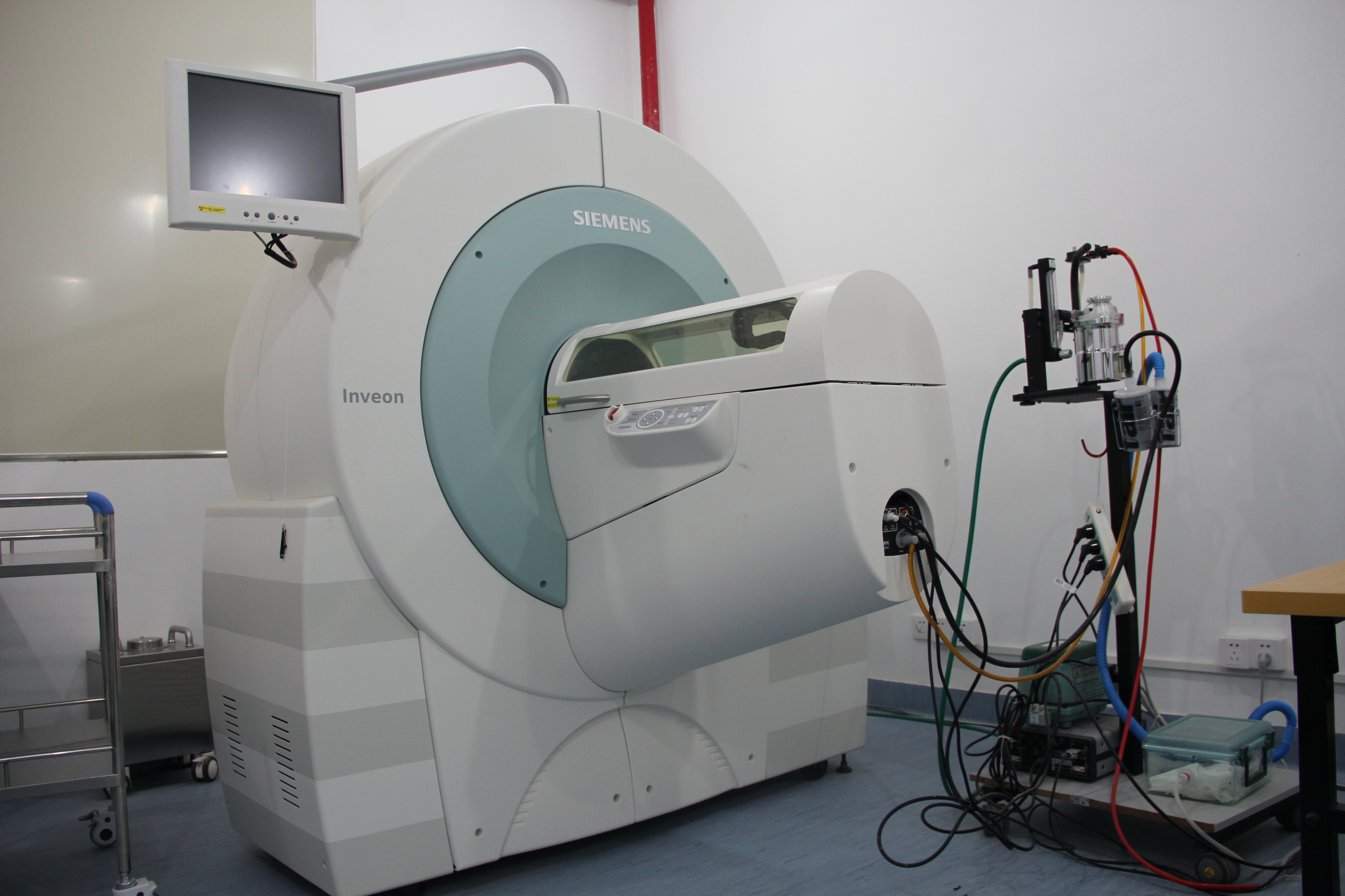 正电子发射和X射线计算机断层扫描成像（小动物PET/CT）